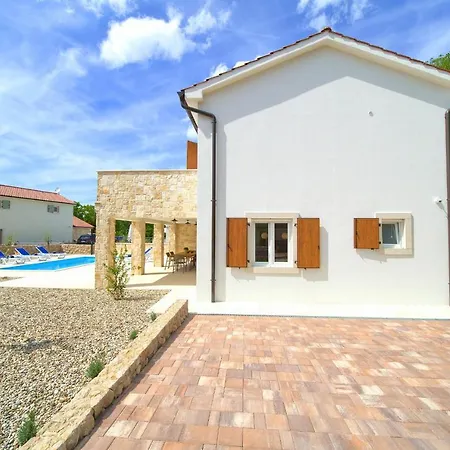 Villa Zala Rasopasno