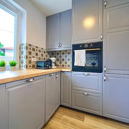 Villa Zala Rasopasno